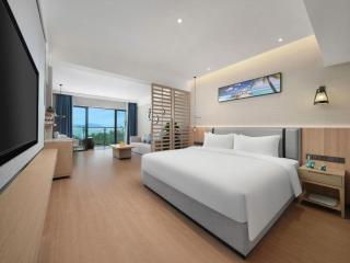 Landscape Beach Hotel Sanya - 9