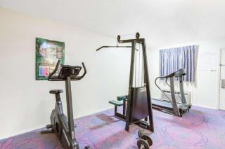 Travelodge by Wyndham Parkersburg - 6