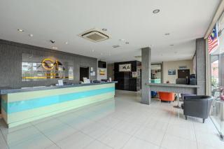 GL Hotel - 0