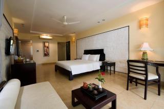 Lang Co Beach Resort - 3