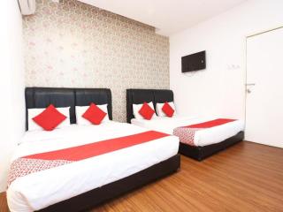 OYO 717 Mr J Hotel Wakaf Che Yeh 2 - 0