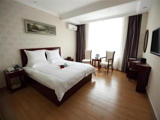 GreenTree Inn GuangDong HuiZhou South Railway Station DanShui RenMin Road Business Hotel - 1