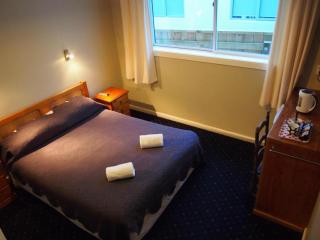 Kiwi's Nest Budget Accommodation & Backpackers - Dunedin - 1