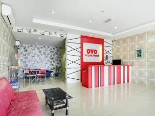 OYO 89583 Grove Hotel - 9