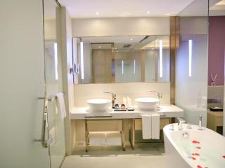Lavande Hotels·Shenzhen North Railway Station Longhua Bus Terminal - 9