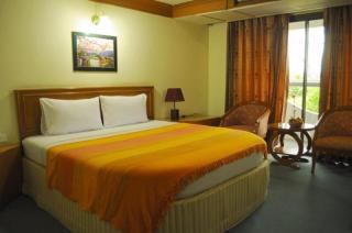Pathum Thani Place Hotel - 1