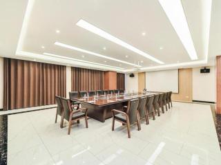Lavande Hotels· Xingyi Jushan Avenue - 1