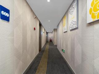 7 Days Inn Chengdu Tianfu Square Wenshuyuan Metro Station - 7