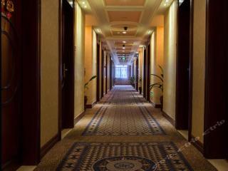 Vienna Hotel Shenzhen Pinghu Center Metro Station - 2
