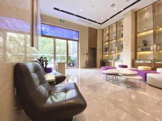 Lavande Hotels Shiyan Sanyan - 9