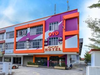 OYO 1043 Get Inn Hotel Sendayan - 6