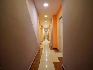 OYO 1043 Get Inn Hotel Sendayan - 2