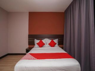 OYO 1043 Get Inn Hotel Sendayan - 1