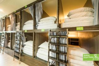 walking street hostel by new wave - 1