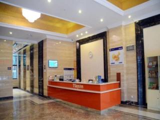 7 Days Inn Chengdu Wenjiang Ito Guanghua Park Metro Station - 7
