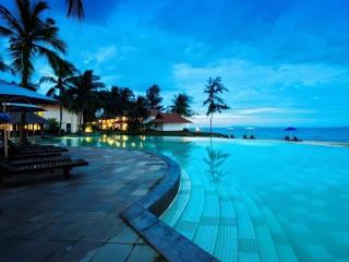 Sutra Beach Resort - 0