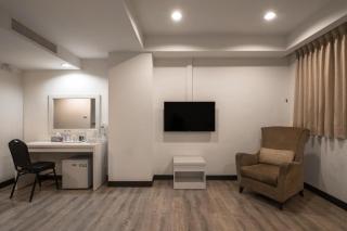 Lotus Yuan Business Hotel - 2