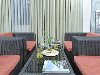 Super OYO 90780 J Hotel Bukit Bintang - 8