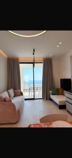 Crystal Coast beachfront apartment - 2