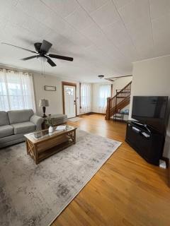 Bright and Simple Spacious Stay-Entire Home - 7