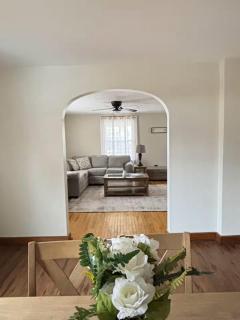 Bright and Simple Spacious Stay-Entire Home - 6