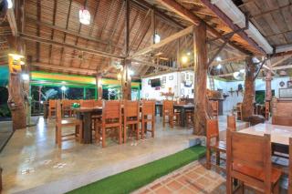 OYO 75353 Loy Chalet Resort - 1