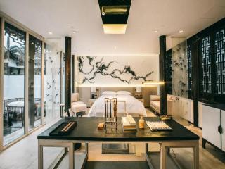 The Emperor Suzhou - 8