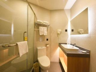 GreenTree Inn Tangshan Caofeidian District Nanbao Development Zone - 1