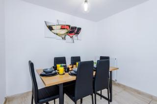 Ancoats Eden City Centre - Free Parking - Contractor Business Stay - 2 bath - 3 Bedroom Home - 6