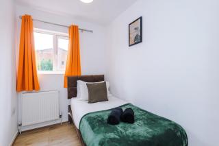 Ancoats Eden City Centre - Free Parking - Contractor Business Stay - 2 bath - 3 Bedroom Home - 4