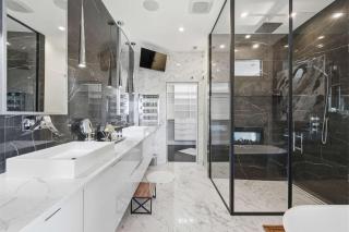 Skyline Views, 5BR Mt Adams Estate, Sleeps 12 - Cincinnati - 6