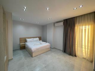 central apartments sheraton road sherry street near marina - 6