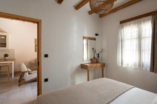 JIRONI VILLA - 4
