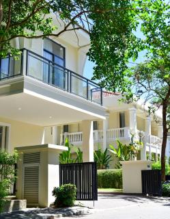 Near 168 Bar The Social Escape Pool Villa - 5