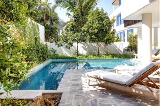 First Bay - Absolute Beach Front Luxury Apt Coolum - 3