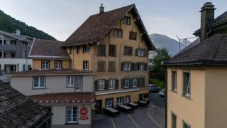 Private Rooms near Glarus, Shared Bath - 3