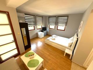 Blue Horizon Apartments - 5