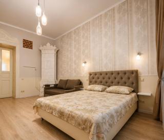 Хмельницького 35Apartment - 0