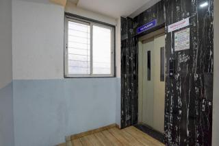 FabHotel Raj - 3