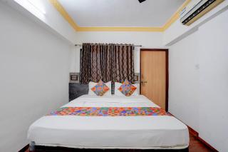 FabHotel Raj - 1