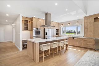 Brudenell Riverview Estate-luxury modern retreat in hi-end neighborhood - 9