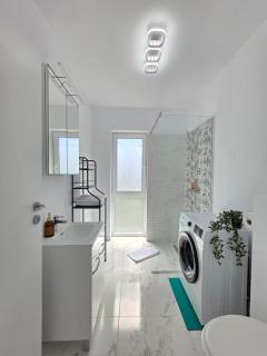 Lety's Cosy Apartment, Free Parking and Wifi - 7