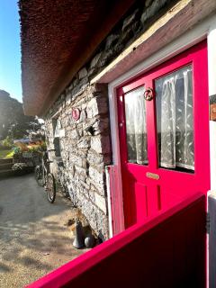 Oranuisce Thatch Cottage Ballyvaughan - 6