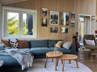 Exclusive Designer Cabin - Panoramic Mountain View - 3