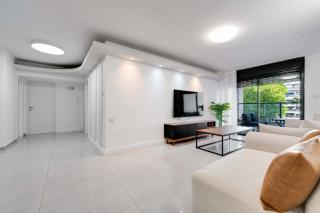 Spacious Luxury Beach Getaway by Torohome - 4
