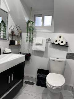 Niagara Escape Loft - 7