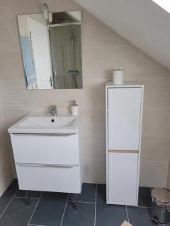 Chambre lit double avec SDB et WC privés - 6