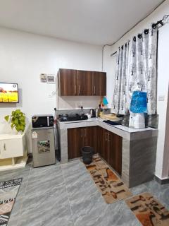 Stylish Mtwapa Studio with Rooftop Pool View - 8