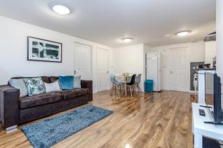 Royal Apartments - Heathrow - 7