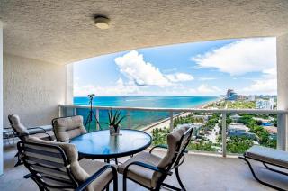 Luxury 3 Bedroom Condo with Ocean and City Views - 0